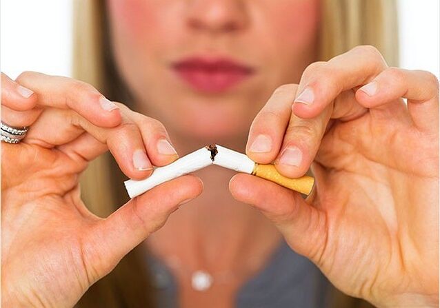 Rada Allena Carra pomůže ženám přestat kouřit